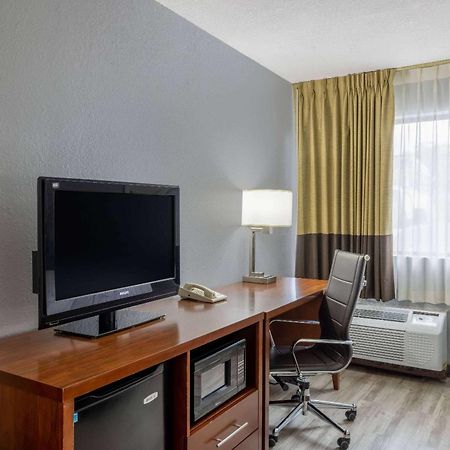 Travelodge By Wyndham ברקלין סנטר מראה חיצוני תמונה