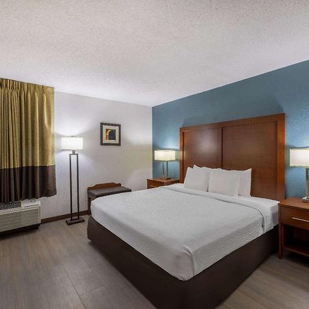 Travelodge By Wyndham ברקלין סנטר מראה חיצוני תמונה