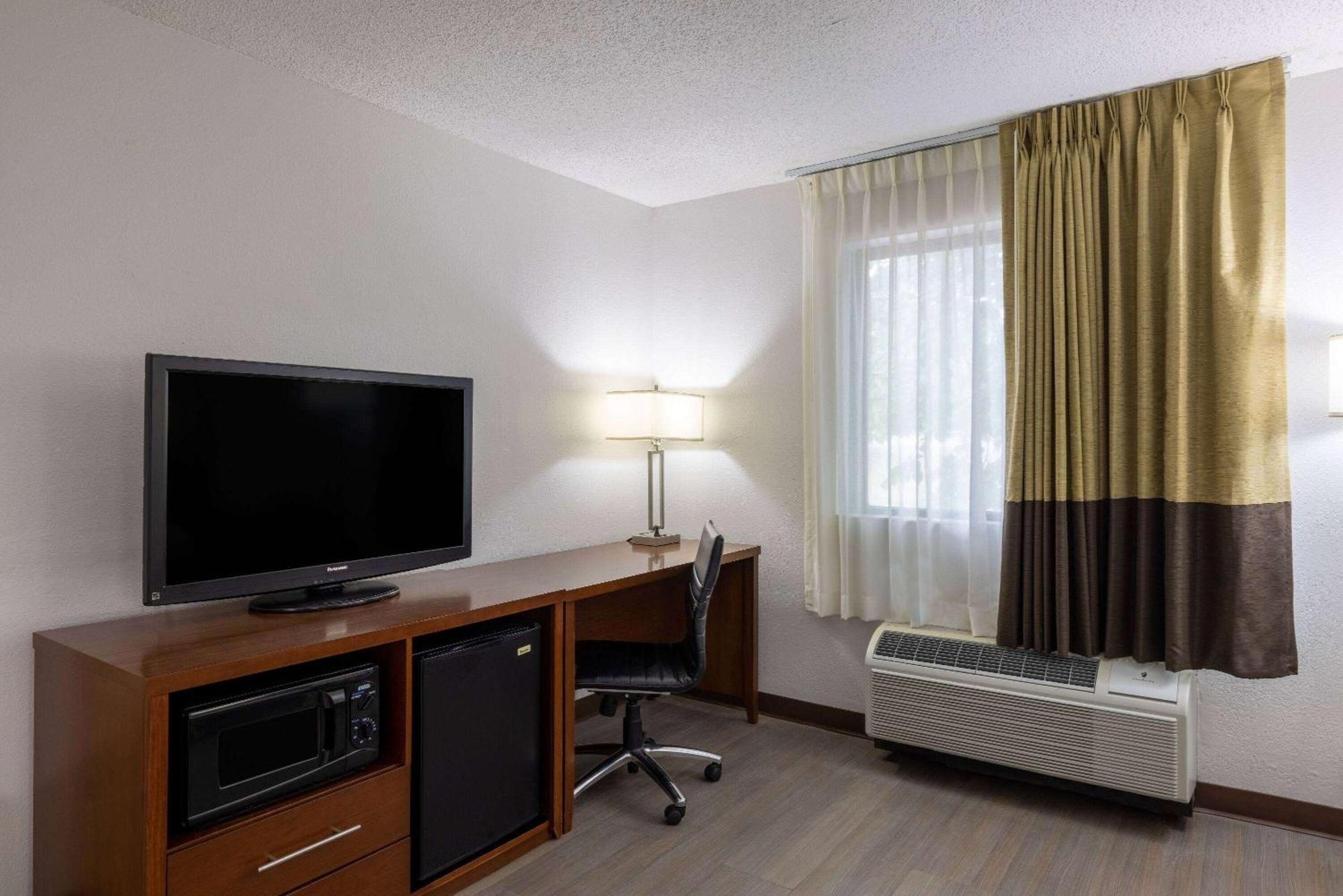Travelodge By Wyndham ברקלין סנטר מראה חיצוני תמונה