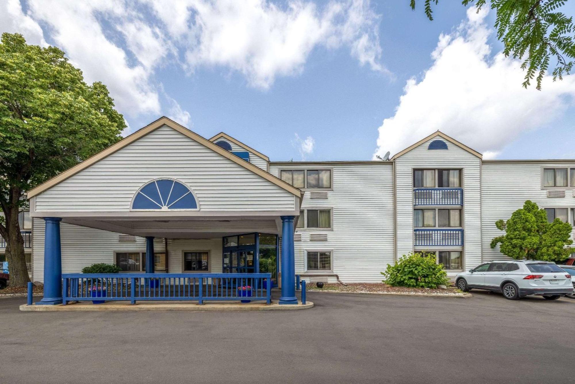 Travelodge By Wyndham ברקלין סנטר מראה חיצוני תמונה