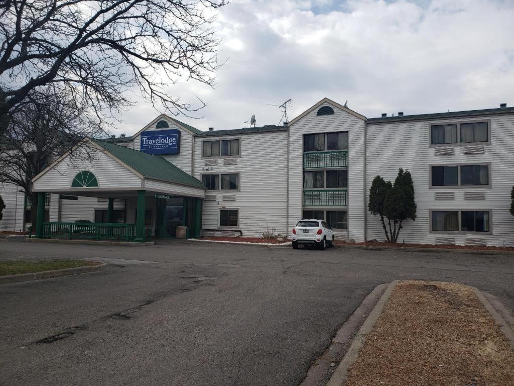 Travelodge By Wyndham ברקלין סנטר מראה חיצוני תמונה