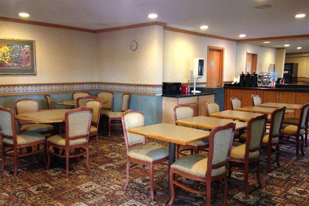 Travelodge By Wyndham ברקלין סנטר מראה חיצוני תמונה