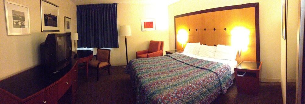 Travelodge By Wyndham ברקלין סנטר מראה חיצוני תמונה